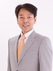 上村英樹氏